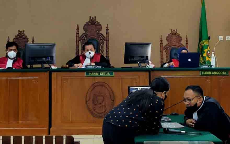 Kuasa Hukum Mantan Bendahara BPKAD Kapuas Harapkan Hakim Memberikan Putusan Ringan