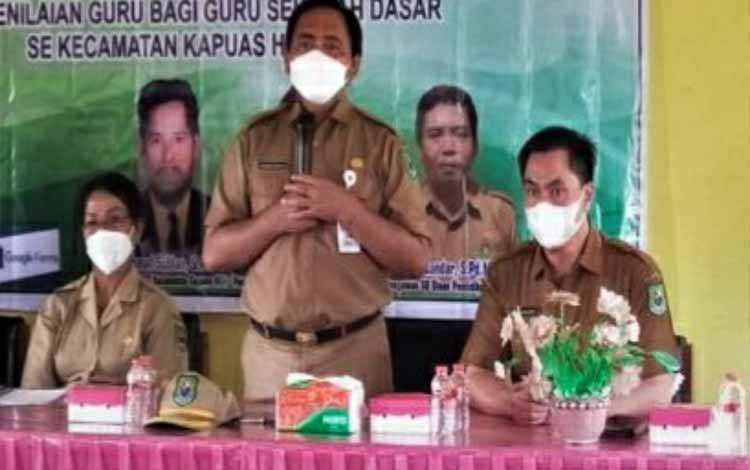 Ini Pesan Kepala Disdik Kapuas Kepada Peserta IHT Peningkatan Kompetensi