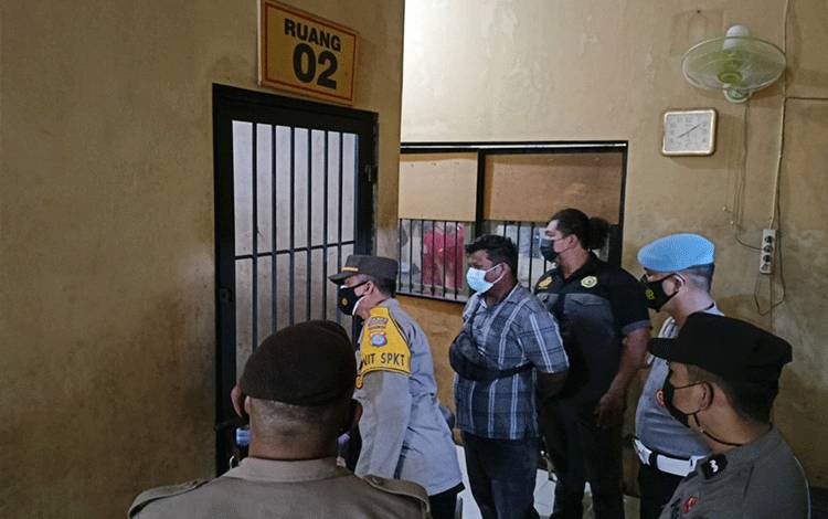 Tingkatkan Kewaspadaan, Personel Polres Kapuas Cek Ruang Tahanan