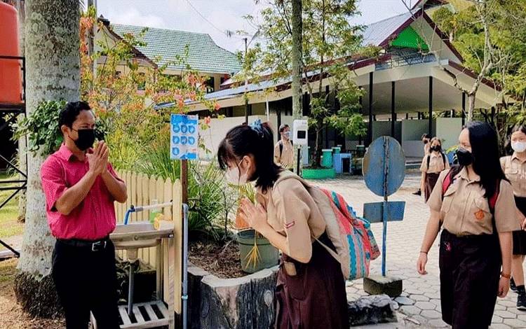 Upacara dan Ekstrakurikuler Sekolah di Palangka Raya Dihentikan
