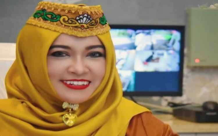 Wakil Wali Kota Palangka Raya Berpuisi di Hari Pers Nasional