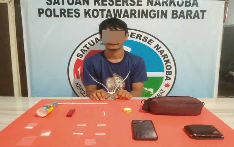 Pelaku N diamankan Satresnarkoba Polres Kobar