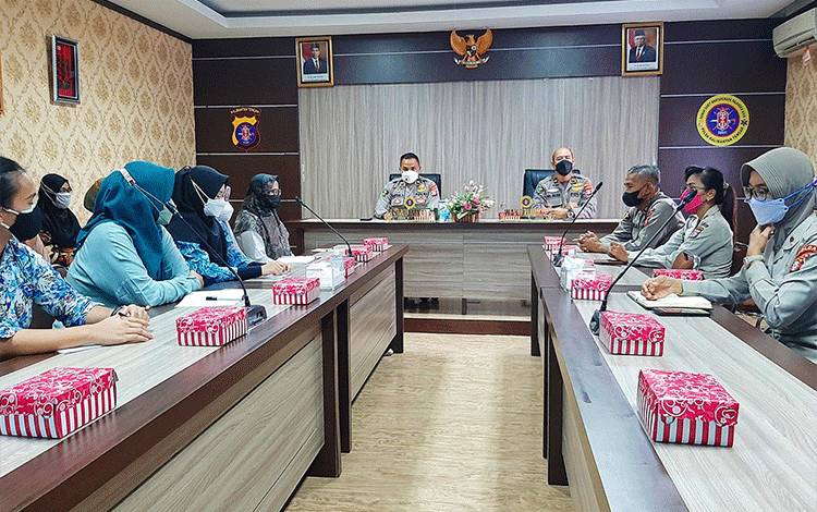Puluhan Calon ASN Polri RS Bhayangkara Palangka Raya Ditugaskan Terkait Penanganan COVID-19
