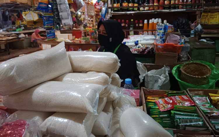 Selain Gula Pasir dan Cabai Rawit Hijau Harga Komoditas di Kobar Stabil