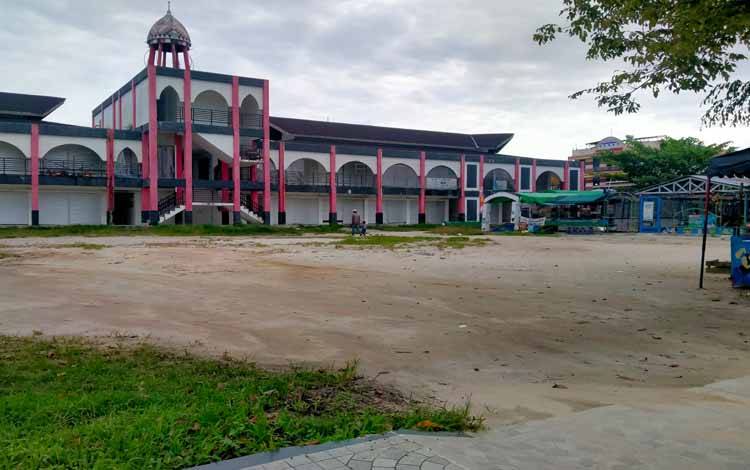Masalah Pasar Sulit Diselesaikan karena yang Ditempatkan Pejabat Tak Mumpuni