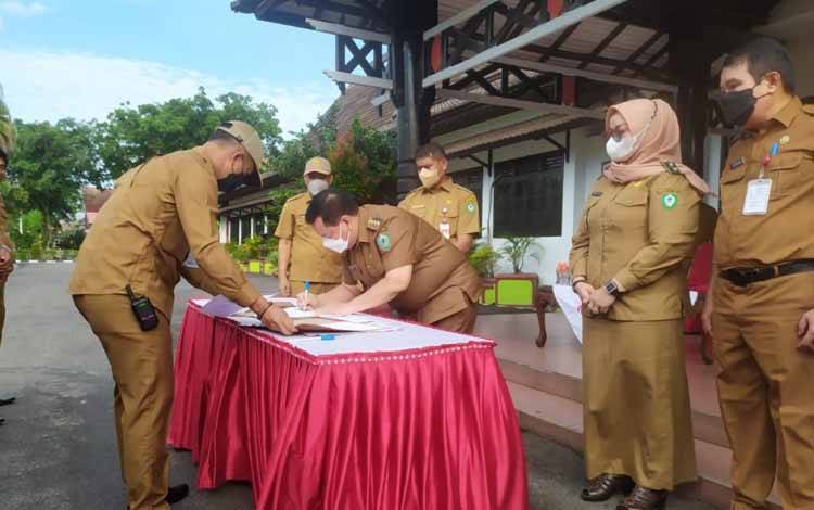 Serah Terima Jabatan di Lingkup Pemkab Kotim Dilakukan Secara Serentak