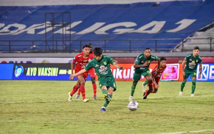Pelatih Persebaya Marah Sekaligus Kecewa Gagal Raih Poin Penuh
