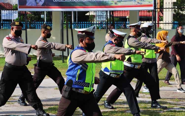 Bela Diri Bekal Kemampuan Anggota Polri