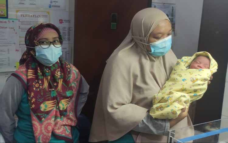 Kasus Pembuangan Bayi di Sampit, Polisi Curigai Seseorang Sempat Terekam CCTV