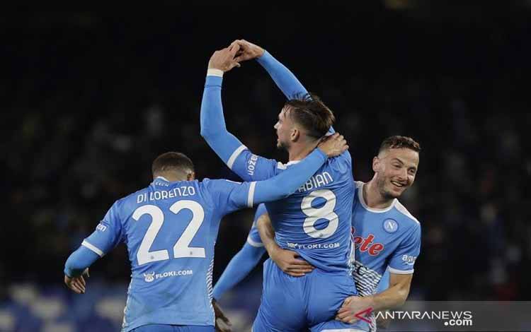Gelandang Napoli Nilai Barcelona Terlihat Jelas Kehilangan Messi