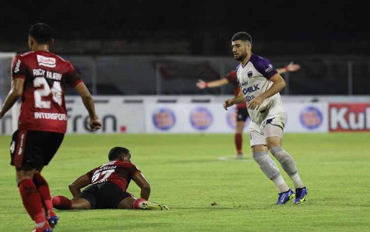 Nuriddin Davronov Mundur dari Persita karena Alasan Kesehatan