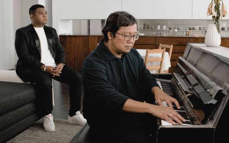 Erwin Gutawa & Andmesh Hadirkan 'Jangan Semudah Ini' Versi Baru