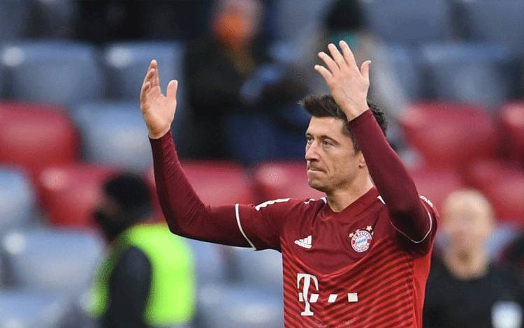 Lewandowski Pimpin Bayern Remukkan Tim Liliput Fuerth
