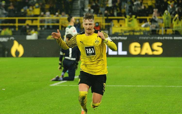 Dortmund Gulung Gladbach 6-0, Diwarnai Dua Gol dan Tiga Assist Reus