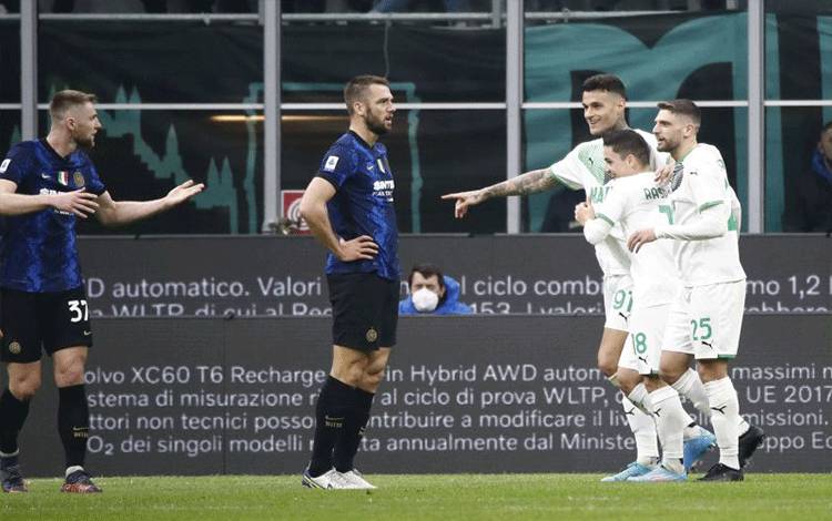 West Ham Ajukan Penawaran Rp 611 miliar untuk Gianluca Scamacca