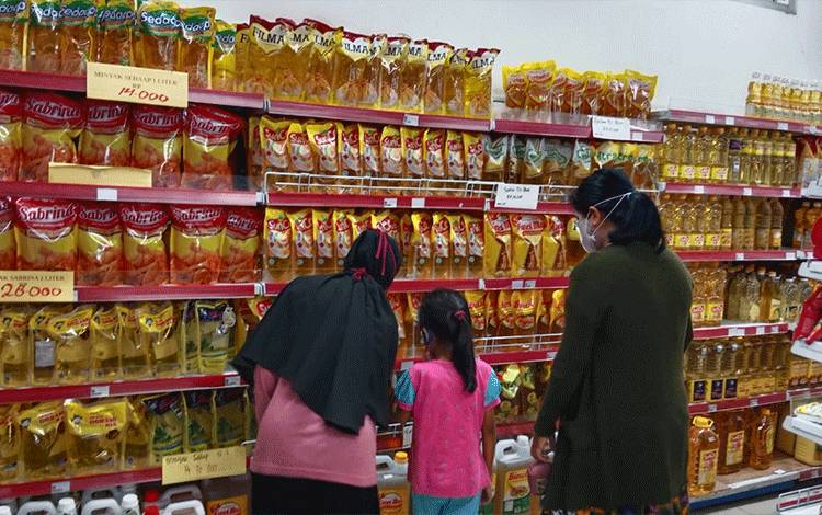 Mulai Besok, Minyak Goreng Subsidi Harga Rp 12 Ribu Dijual di Palangka Raya