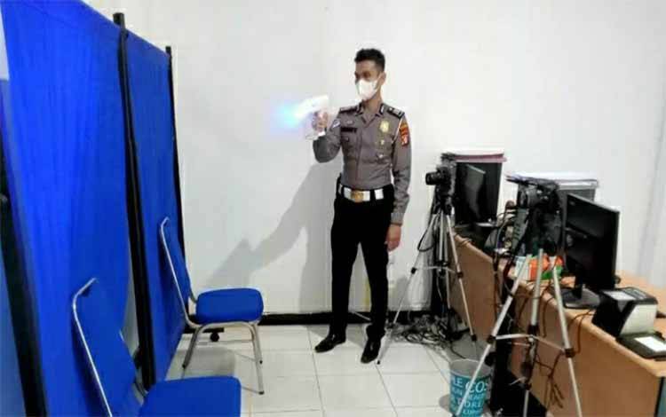 Cegah Covid-19, Ruang Pelayanan Publik Satlantas Polres Kapuas Disterilisasi