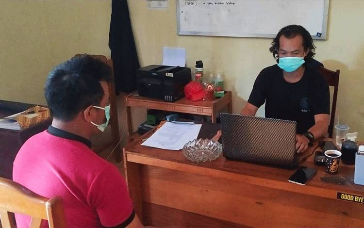Bawa Sabu, Polisi Tangkap Seorang Pria di Samping Pintu Gerbang UPR