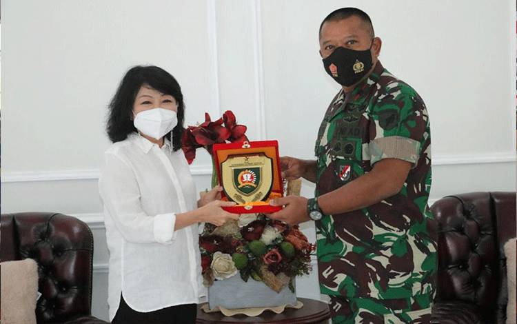 Bupati Pulang Pisau Sambut Kunker Dandrem Panju Panjung