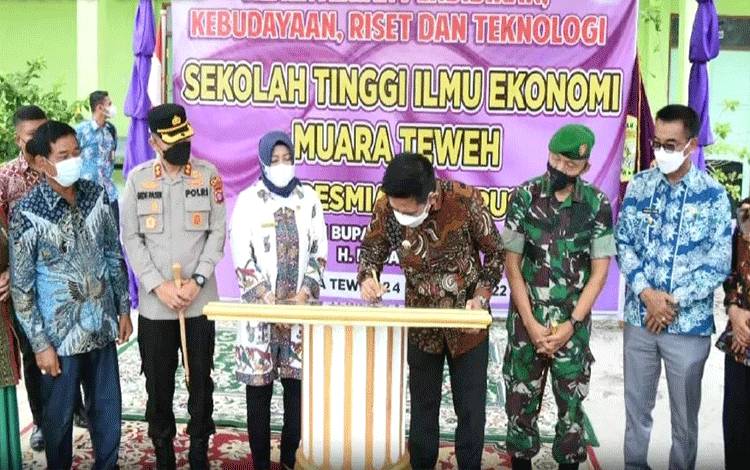 Bupati Barito Utara Resmikan Gedung Baru STIE Muara Teweh