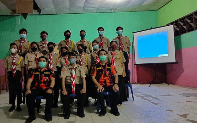 SAPMA PP Gumas bersama dengan siswa SMKN 1 Kurun.