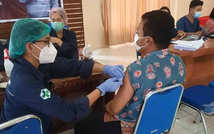 Semua Pegawai di Tahura Lapak Jaru Telah Divaksin 2 Dosis