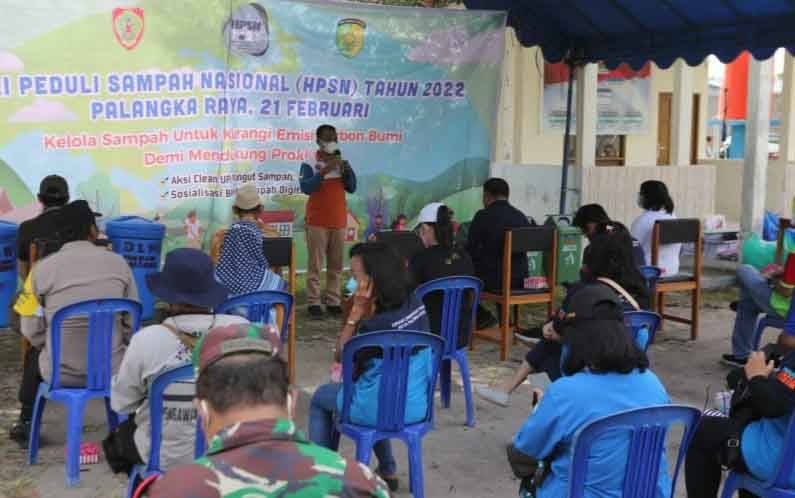 Bakar Sampah Bisa Sebabkan Emisi Gas Rumah Kaca