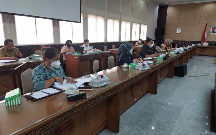 Tim Pansus DPRD Kalteng Terus Maksimalkan Bahas Raperda Pembinaan Bahasa Indonesia dan Pelestarian Bahasa Daerah