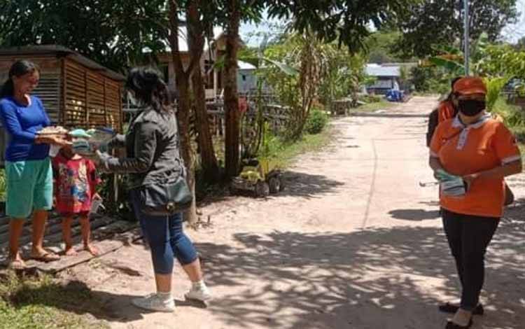 Satgas Covid-19 Kalteng Sosialisasi dan Edukasi Pentingnya Vaksinasi Kepada Masyarakat
