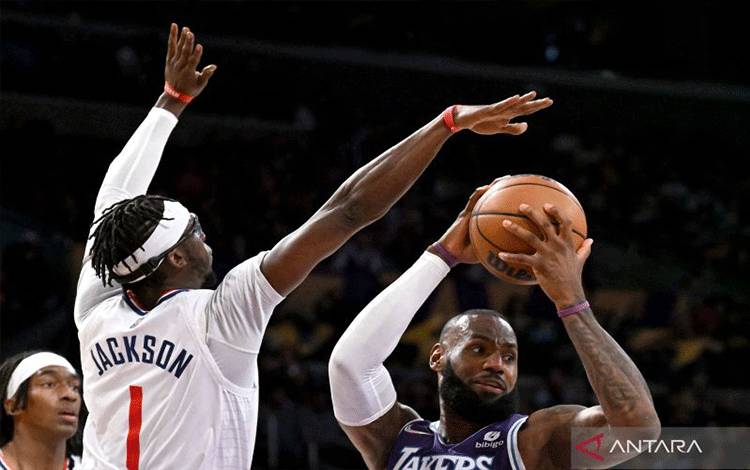 LeBron James Berencana Tetap Bersama LA Lakers