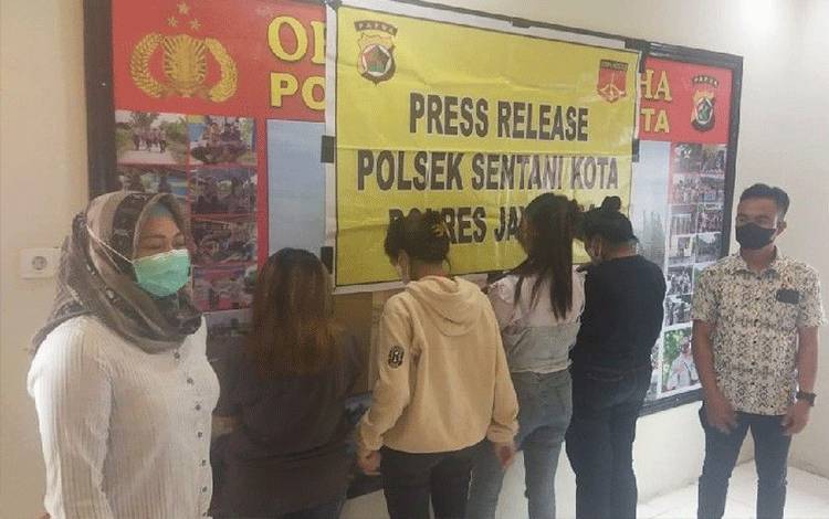 Pemilik Kafe di Papua Ditetapkan jadi Tersangka Kasus Human Trafficking Perempuan Asal Sukabumi