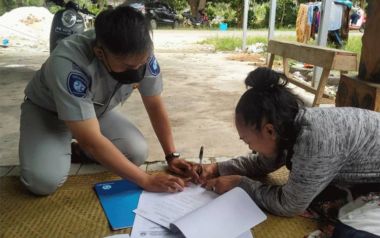 Jasa Raharja Salurkan Santukan Korban Kecelakaan di Basarang