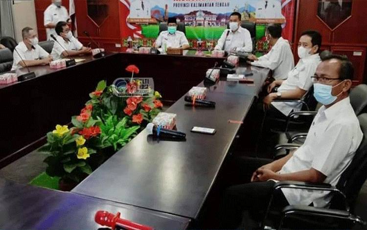 Pelaksanaan rapat TPID dipimpin Wakil Bupati membahas terkait kelangkaan minyak goreng.
