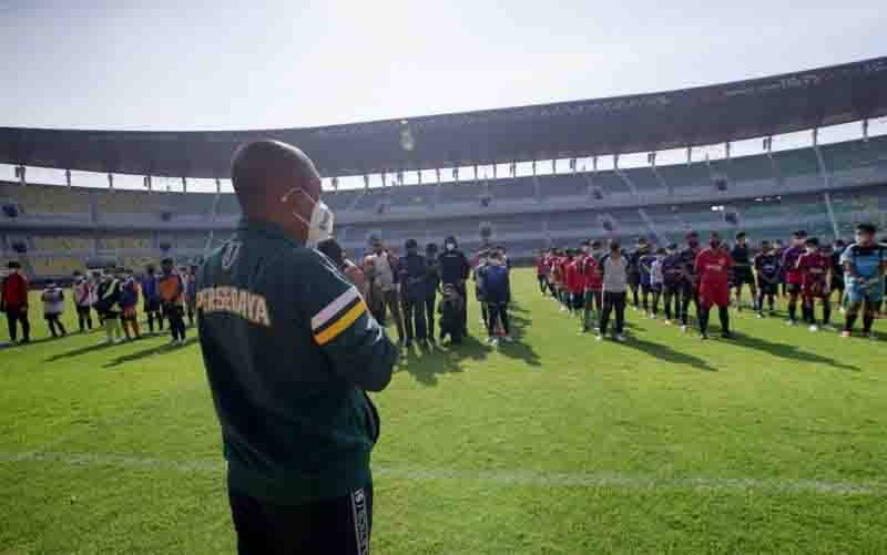 FIFA - PSSI Cek Kesiapan Lokasi Piala Dunia U-20 di Surabaya 9 Maret
