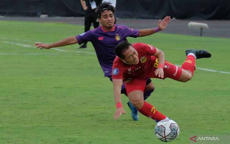 Persik Tahan Imbang Madura United 2-2