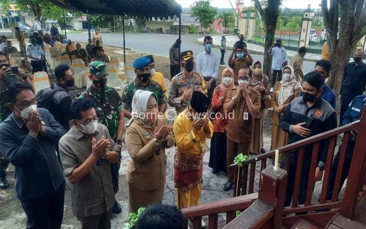 Bupati Kobar Resmikan Rumah Sultan Kesultanan Kutaringin