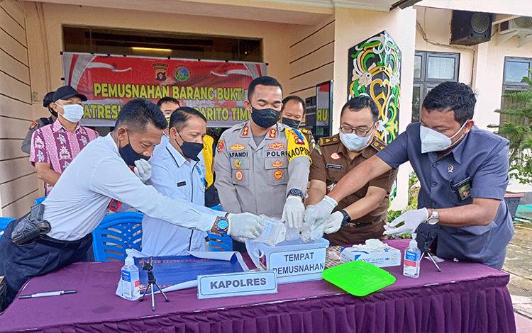 Polres Barito Timur Musnahkan Barang Bukti Sabu Hasil Pengungkapan Terbesar
