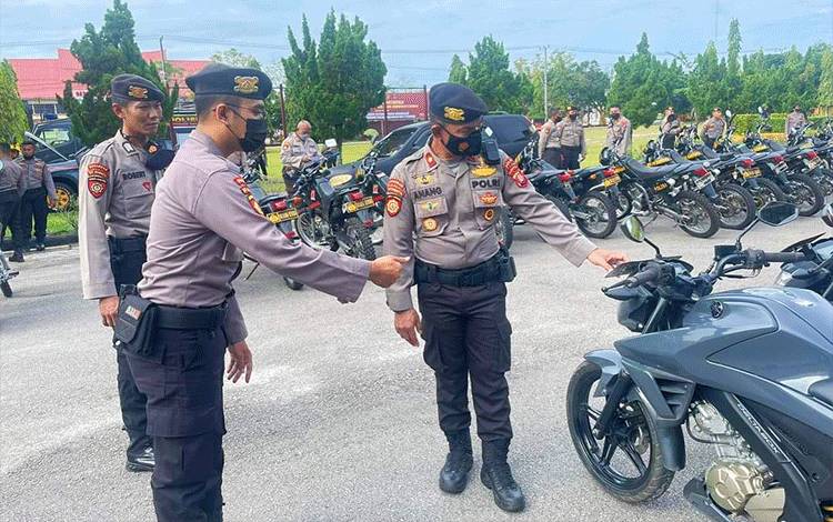 Cek Kelaikan Motor Dinas Personel Ditsamapta Polda Kalteng