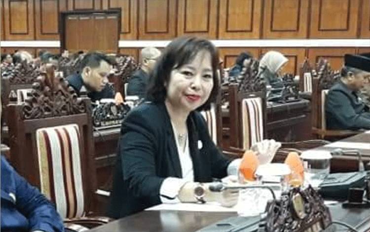 Legislator Kalteng, Ina Prayawati