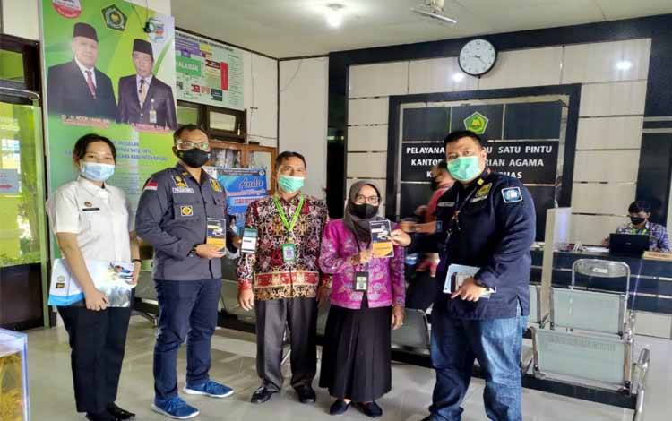 Kemenag Kapuas Siap Bantu Pihak Imigrasi Sosialisasikan Layanan M-Paspor