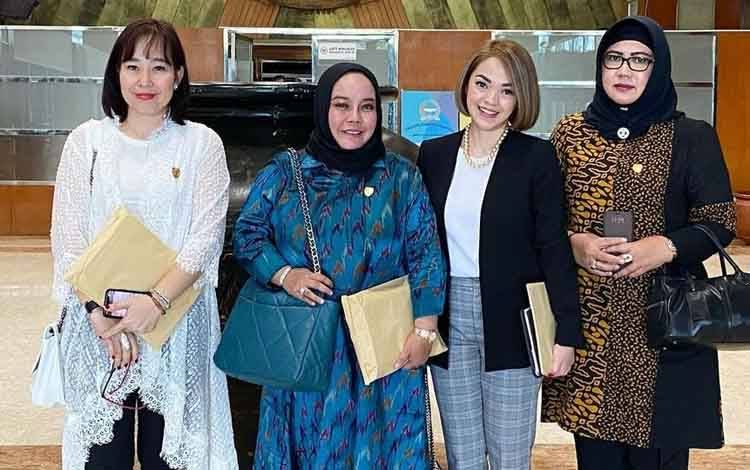 Srikandi DPRD Kalteng Ingin Kaum Perempuan Paham Politik
