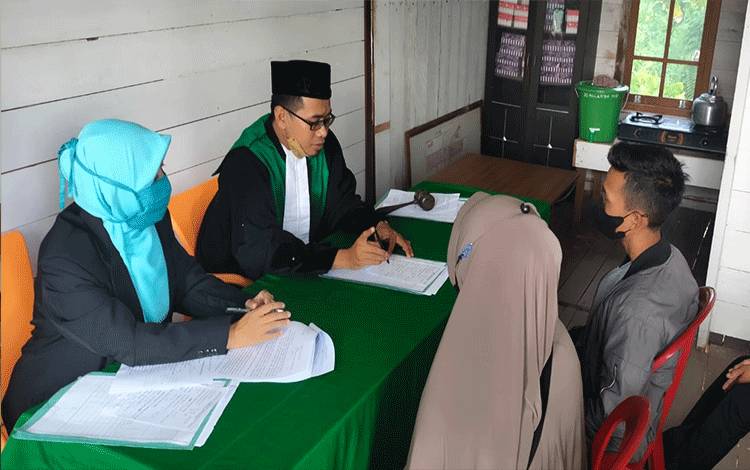 Pengadilan Agama Barito Selatan Gelar Sidang Isbat Massal di Desa Kalahien