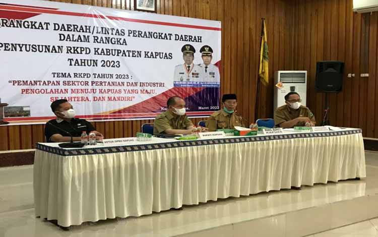 Hadiri Forum Perangkat Daerah Penyusunan RKPD 2023, Ini Harapan Wakil Ketua I DPRD Kapuas