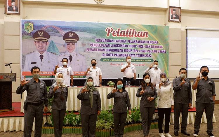 Pemko Palangka Raya Beri Pelatihan Pengelolaan Lingkungan Hidup Bagi Pelaku Usaha