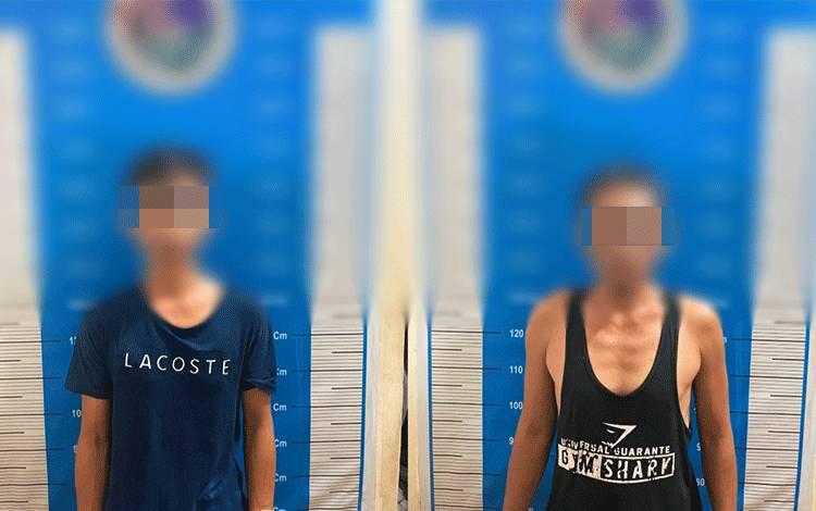 Dua Terduga Budak Sabu Digiring ke Polresta Palangka Raya