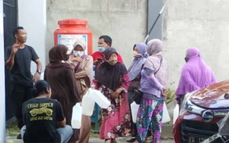 Dalam Sehari, Minyak Goreng Harga Rp 16.500 jadi Rp 20.250
