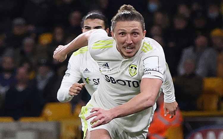 Ayling Pastikan Kemenangan Dramatis Leeds atas Wolves