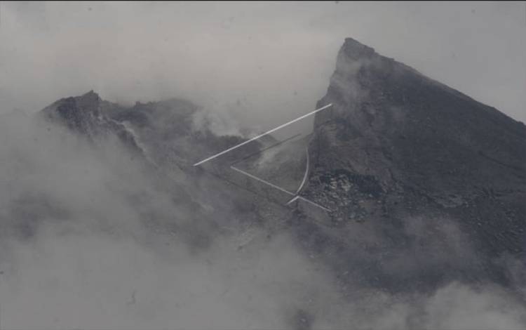Gunung Merapi Mengalami 69 Kali Gempa Guguran