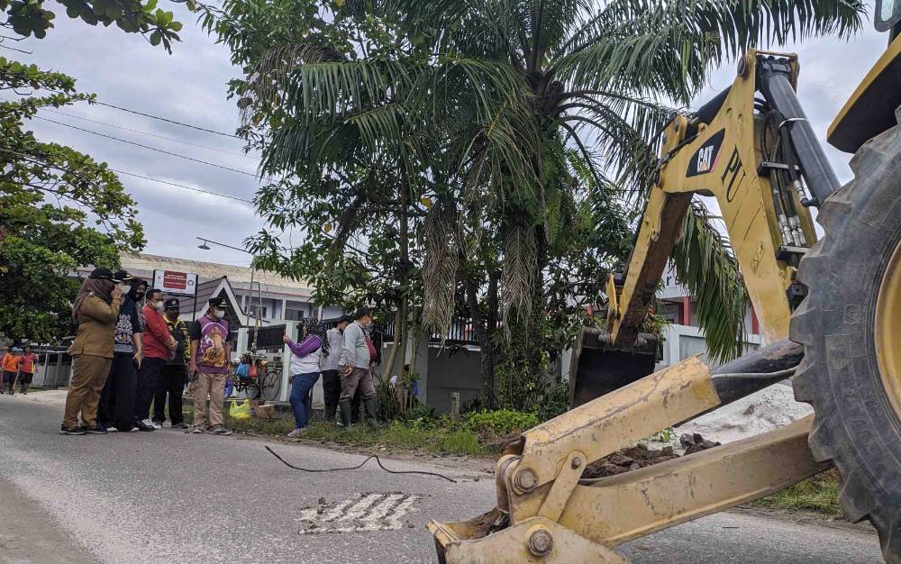 Wabup Kotim Pantau Penanganan Drainase di Samping RSUD dr Murjani Sampit