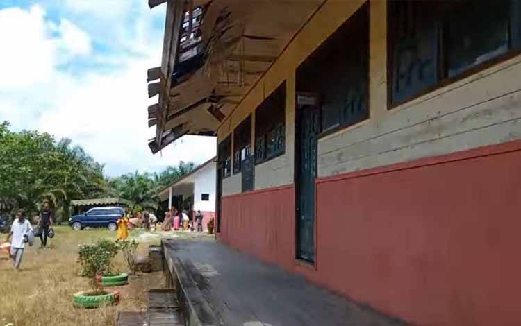 Salah satu sekolah di Kobar yang akan segera direnovasi
